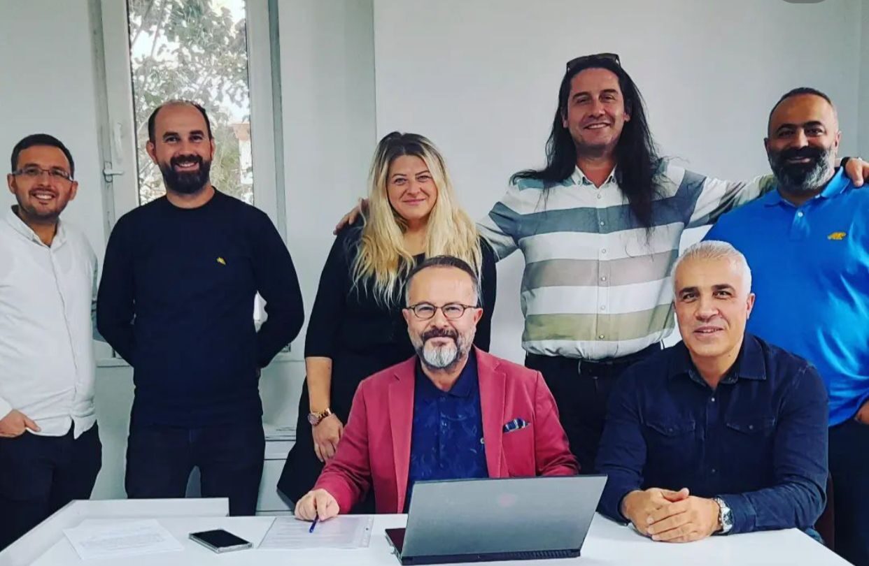 40413c21-9c3f-4982-85d8-f7ef5573feca