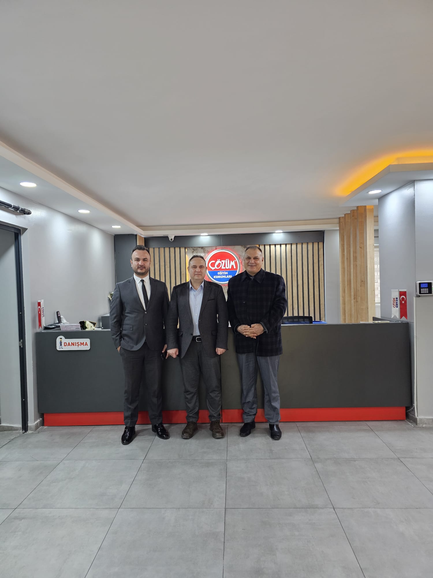 WhatsApp Image 2025-03-05 at 15.28.58